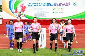 拉玛西亚新星亚马尔崭露头角 未来球王的潜力无限